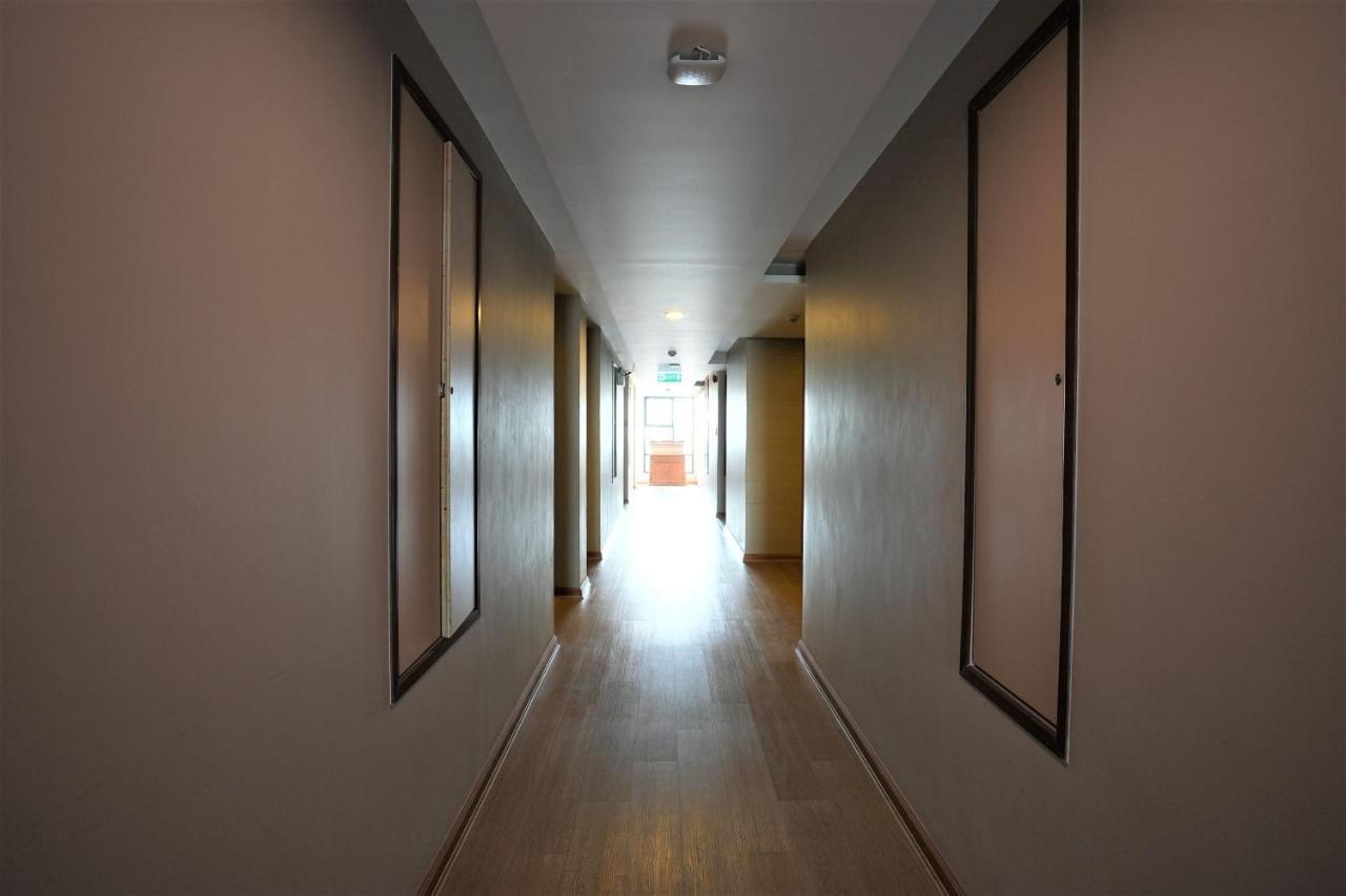 Hotel Baan Tanwa - Mrt Ratchadapisek Banguecoque